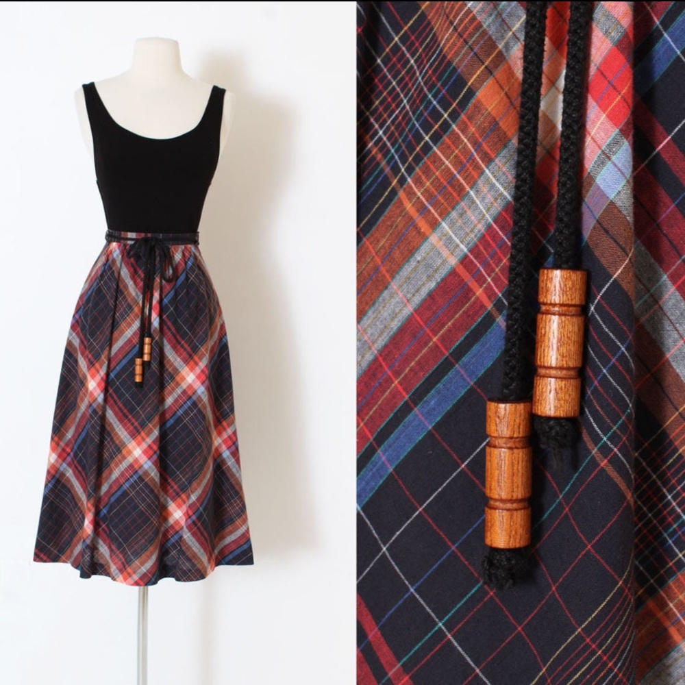 1970s Plaid Skirt